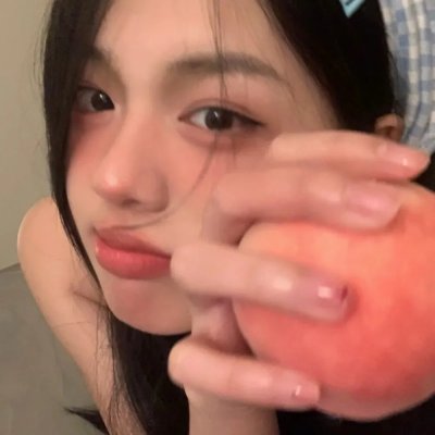 她不知道那些鸟的名字